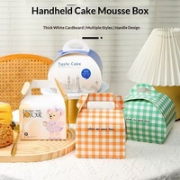 Boîte à gâteau roulé personnalisée avec fenêtre transparente, design en forme de gable et poignée, idéale pour les cadeaux