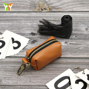 Dispensador portátil de bolsas para caca de perro al aire libre, bolsa de cuero PU para mascotas, cachorros, gatos, bolsa para recoger caca, organizador de bolsas de basura para perros - Product Image 3
