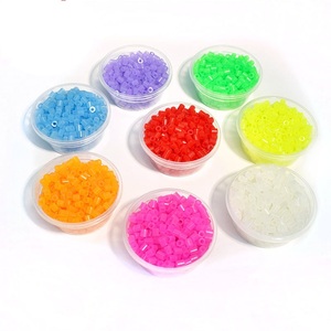 <span class=keywords><strong>Perles</strong></span> à fusionner de 5 mm, <span class=keywords><strong>perles</strong></span> Perler, fournitures d'artisanat pour la maison et l'école, décorations artistiques pour la chambre, cadeaux de <span class=keywords><strong>Noël</strong></span> pour filles et garçons - Product Image 4