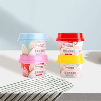 Tasse du désert en plastique carrée micro-ondable avec couvercle Matériau PP d'étiquetage dans le moule pour yaourt et crème glacée
