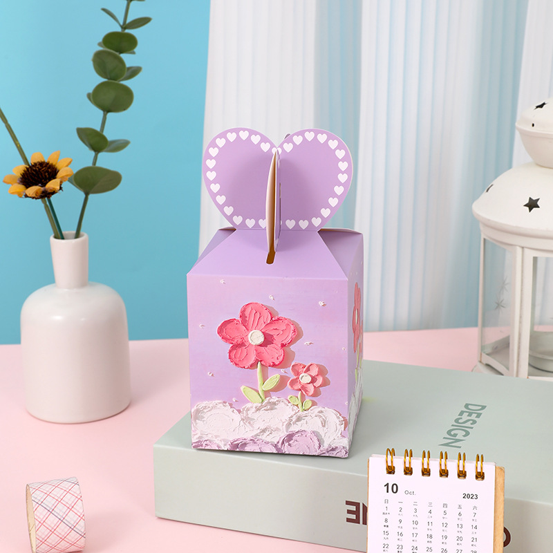 Fiori sulla nuvola [scatola di mele]