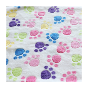 <span class=keywords><strong>Tissu</strong></span> en molleton de flanelle 100% polyester imperméable à l'eau organique imprimé sur mesure revêtement de jouet de conception de patte de <span class=keywords><strong>chien</strong></span> mignon corail - Product Image 1