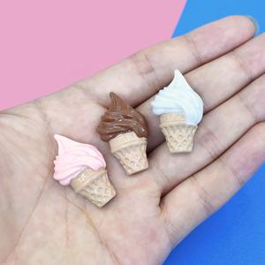Cabujones de resina con forma de helado simulado Kawaii, miniaturas de comida para decoración de fundas de teléfono DIY - Product Image 2