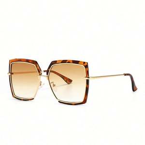 Lunettes de soleil carrées vintage élégantes pour femmes avec logo personnalisé, protection UV400, lunettes de soleil surdimensionnées pour femmes - Product Image 4