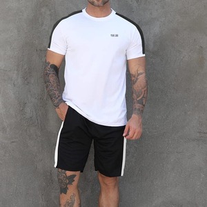 ชุดออกกำลังกายในยิมสำหรับผู้ชายเสื้อยืดและกางเกงขาสั้นแห้งเร็วชุดวิ่งฟุตบอล - Product Image 3