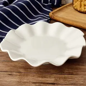 Wholesale Hotel White Porcelain Ceramic Lotus Leaf Plate Restaurant Cold Dishes Fruit Plate Creative Daily Use Ceramic Tableware