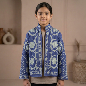 Chaqueta Bomber Alif Azul de Algodón TNT con Bordado Floral a Mano, Cuello Alto, Largo Regular, Manga Larga, Ecológica, Transpirable y de Secado Rápido - Product Image 1
