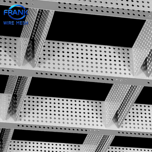 Maille métallique perforée en acier inoxydable 304 et aluminium avec services de poinçonnage, découpe et pliage pour caches de radiateurs - Product Image 1