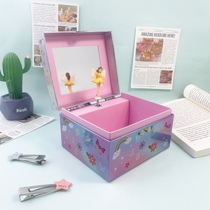 Joyero de papel de mariposa holográfica ecológico, caja de música de regalo Musical con manivela manual para regalos de niños - Product Image 2