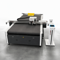 Machine de découpe numérique CNC haute vitesse pour autocollants en carton, films de protection automobile, films pour téléphone, rubans en mousse et la fabrication de tables de découpe et de traceurs