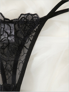 Conjunto de lencería de encaje negro al por mayor para mujer, sujetador con aros y bragas de tanga de malla, conjunto de 2 piezas, lencería transparente. - Product Image 5