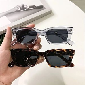 Nouveau femmes Vintage Rectangle lunettes de soleil tendance rétro rue lunettes de tir marque Designer Cat Eye lunettes de soleil promotionnel <span class=keywords><strong>2022</strong></span> - Product Image 4