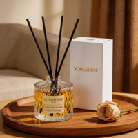 Ensemble de diffuseurs à roseaux de luxe de 150 ml, flacon en verre cylindrique côtelé vide pour huile essentielle avec boîte cadeau haut de gamme personnalisée
