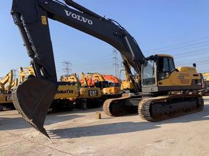 Excavatrice sur chenilles Volvo EC480 d'occasion en bon état, peinture d'origine, conception de 50 tonnes de capacité, composants hydrauliques Kawasaki, engrenage Suède - Product Image 6