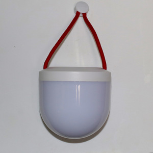 Lumière ambiante LED à télécommande, 15 couleurs, lampe de nuit pour chambre à coucher, lampe suspendue pour camping en extérieur, alimentée par batterie - Product Image 1