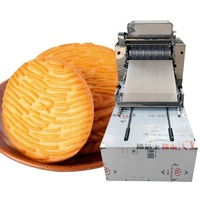 Ligne de production de petits biscuits croustillants Cookie aux noix Gâteau de riz Collations Découpe de moules Formant le prix de la machine