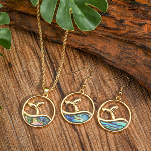 Nuova alta qualità <span class=keywords><strong>hawaii</strong></span> carino placcatura oro coda di pesce e onda rotonda collana pendente orecchini gioielli di moda set all'ingrosso - Product Image 2