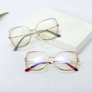 Lunettes d'ordinateur pour femmes, nouvelle mode 2021, logo personnalisé, verres transparents TR90, style œil de chat, anti-lumière bleue - Product Image 4