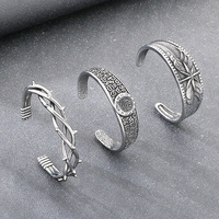 Bracelet jonc ouvert pour homme en acier titane, motif casque de guerrier, nœud celtique, épineux, étoile octogonale, œil d'Horus, style gothique viking