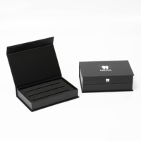 Caja de embalaje de cigarros de cartón rígido reciclable caja de regalo de papel magnético negro con logotipo personalizado con ventanas de PVC