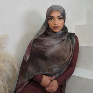 Hijab Long Décontracté de Luxe pour Femmes, Motif Ombre Tie-Dye Effet Aquarelle Marbré - Product Image 6