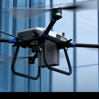 Flyaster C15 Drone de Nettoyage de Bâtiments en Hauteur 100m, 16MPa 20L/min avec Tuyau de 120m, RTK FPV, Pompe et Moteur pour Façades et Vitres
