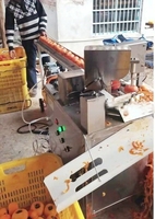 Hoge Kwaliteit Single Riem Type Persimmon Schilmachine Fruit Persimmon Dunschiller Machine Prijs