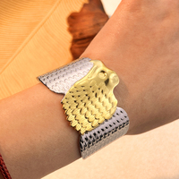 Bracelet tendance en acier inoxydable, design combiné or 18 carats et argent, bijoux inaltérables, petit format, minimaliste et luxueux