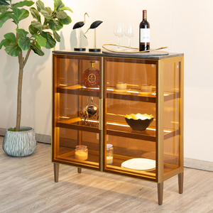 Mueble para Vinos de Alta Gama, Personalizado, de Aluminio Negro y Madera, Moderno, Independiente, de Esquina, con Puerta Única y Enfriador Integrado para Casa u Hotel - Product Image 3
