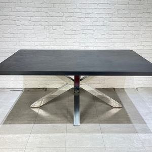 Mesas de Comedor de Estilo Moderno y Lujoso, Populares en Europa, con Cubierta de Roble, Patas Cruzadas de Acero Inoxidable y Travertino - Product Image 3