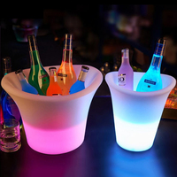 Secchiello per Ghiaccio Quadrato in Plastica LED Moderno con 16 Colori Cambiabili, Telecomando, Impermeabile IP65 per Champagne, Bar, Arredamento, Hotel, Casa