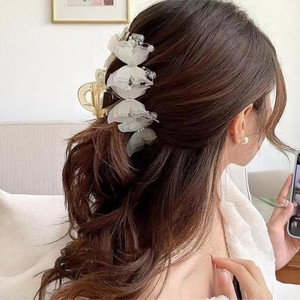 Offre Spéciale élégant papillon pinces à <span class=keywords><strong>cheveux</strong></span> perle décoré crabe griffe épingles à <span class=keywords><strong>cheveux</strong></span> blanc mariage <span class=keywords><strong>cheveux</strong></span> accessoires pour filles mère - Product Image 6