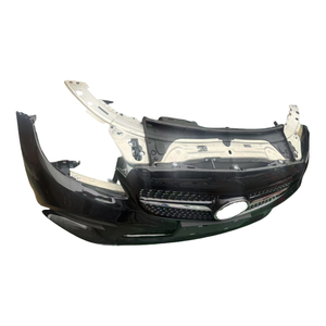 Kits de carrosserie d'origine pour Mercedes Benz W205 Classe C Upgrade C63 AMG Pare-chocs avant avec grille de capot moteur Ailes - Product Image 4