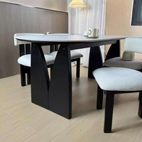 Table de style mid-century en chêne massif, design écologique, pour hôtel et usage domestique, assemblée
