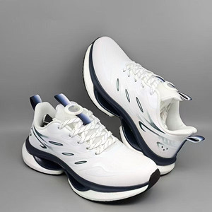 Chaussures de course blanches à lacets, tige synthétique, doublure en mesh, semelle intermédiaire EVA amortie, semelle extérieure en caoutchouc, bout rond, toutes saisons - Product Image 2