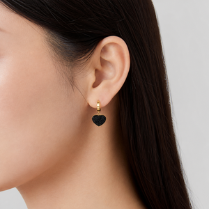 Boucles d'oreilles pendantes Huggie Cœur Noir en Acier Inoxydable Plaqué Or 14K sous Vide, Anneau Articulé 19 mm, Bijoux - Product Image 3