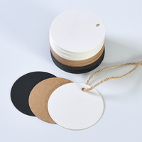 En stock : Étiquettes rondes en carton blanc et noir ; Étiquettes vierges pour magasins de vêtements ; Cartes de certification personnalisées