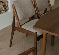 Chaises de salle à manger en bois massif de style nordique, très vendues, avec revêtement en tissu, pour hôtel, restaurant, café, chaise rembourrée en noyer