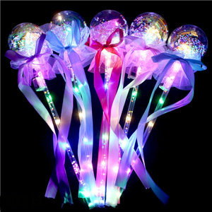 Baguette magique ciel étoilé avec lumière LED pour enfants, jouet fantaisie pour fête d'anniversaire, bâton de fée scintillant en plastique - Product Image 1