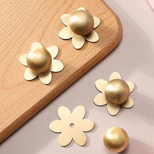 Poignée de porte de tiroir de commode de cuisine en laiton massif Qiansi HK0355, petite <span class=keywords><strong>marguerite</strong></span>, laiton antique - Product Image 3