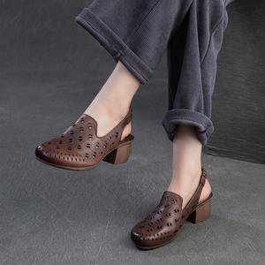 Sandalias de verano de estilo nuevo, holgadas, transpirables, de tacón bajo, con estilo retro clásico, adecuadas para todas las ocasiones, a la moda para mujeres. - Product Image 4