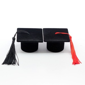 Scatola <span class=keywords><strong>per</strong></span> Anelli a Forma di Cappello da Dottore 2024, Carina, in Velluto, <span class=keywords><strong>Regalo</strong></span> di Laurea, Contenitore <span class=keywords><strong>per</strong></span> Proposta di Matrimonio, Cerimonia di Fidanzamento - Product Image 4