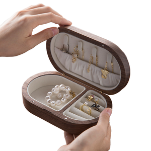 Pequeña Caja de Almacenamiento Ovalada para Joyas, con Logotipo Personalizado, de Madera de Nogal Negro, Organizador para Anillos, Aretes, Collares, Caja de Regalo para el Hogar - Product Image 1