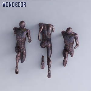 Trang Trí Nhà Hiện Đại Sử Dụng Tường Treo Người Đàn Ông Leo Đồng Điêu Khắc - Product Image 5