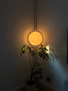 Lampe sur pied LED en métal chromé de luxe avec globe en acrylique blanc, hauteur réglable, pour salon, décoration d'hôtel - Product Image 3
