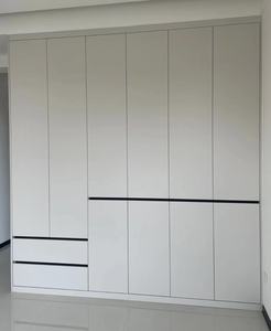 Armario doble de estilo moderno con material de puerta de MDF de diseño en línea para muebles de dormitorio de hogar o hotel para uso en apartamentos - Product Image 1