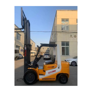Chariot élévateur diesel TCM FD30 d'occasion d'origine japonaise prix bon marché chariots élévateurs TCM FD30 FD50 FD70 FD80 d'occasion en stock à vendre - Product Image 1
