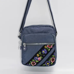 Sac messager rétro en nylon imperméable, sac à main de grande capacité, sac à bandoulière tendance et polyvalent - Product Image 1