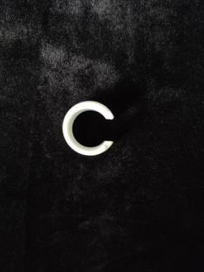 ยี่เคเชี่ยวเชญด้านฉนวนเซรามิกอะลูมินาความแม่นยำสูงที่ผลิตตามสั่งและส่วนประกอบโครงสร้าง - Product Image 1