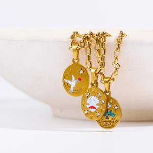 <span class=keywords><strong>Collana</strong></span> con Ciondolo a Fiore Colorato Rotondo, Placcata in Oro, Acciaio Inossidabile Inciso con Stella, Cuore e Colomba della Pace per Donne - Product Image 4